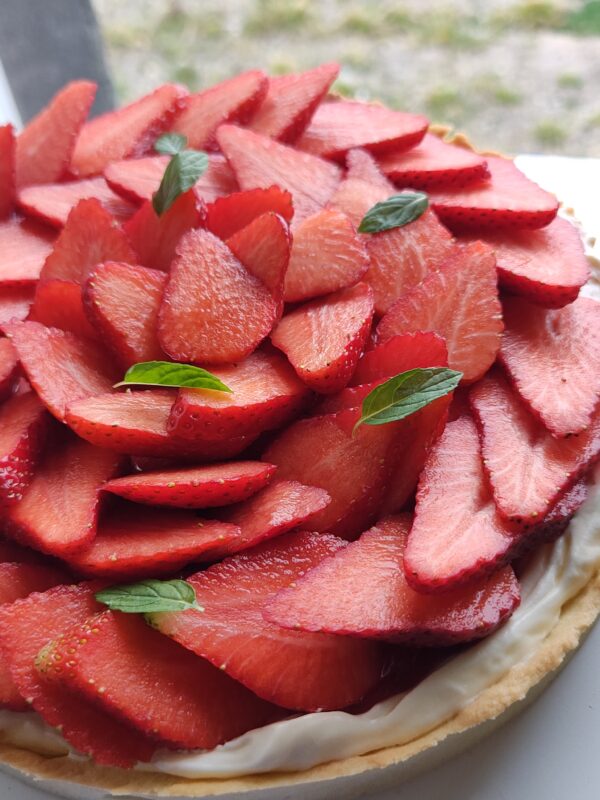Tarta de frutillas con crema